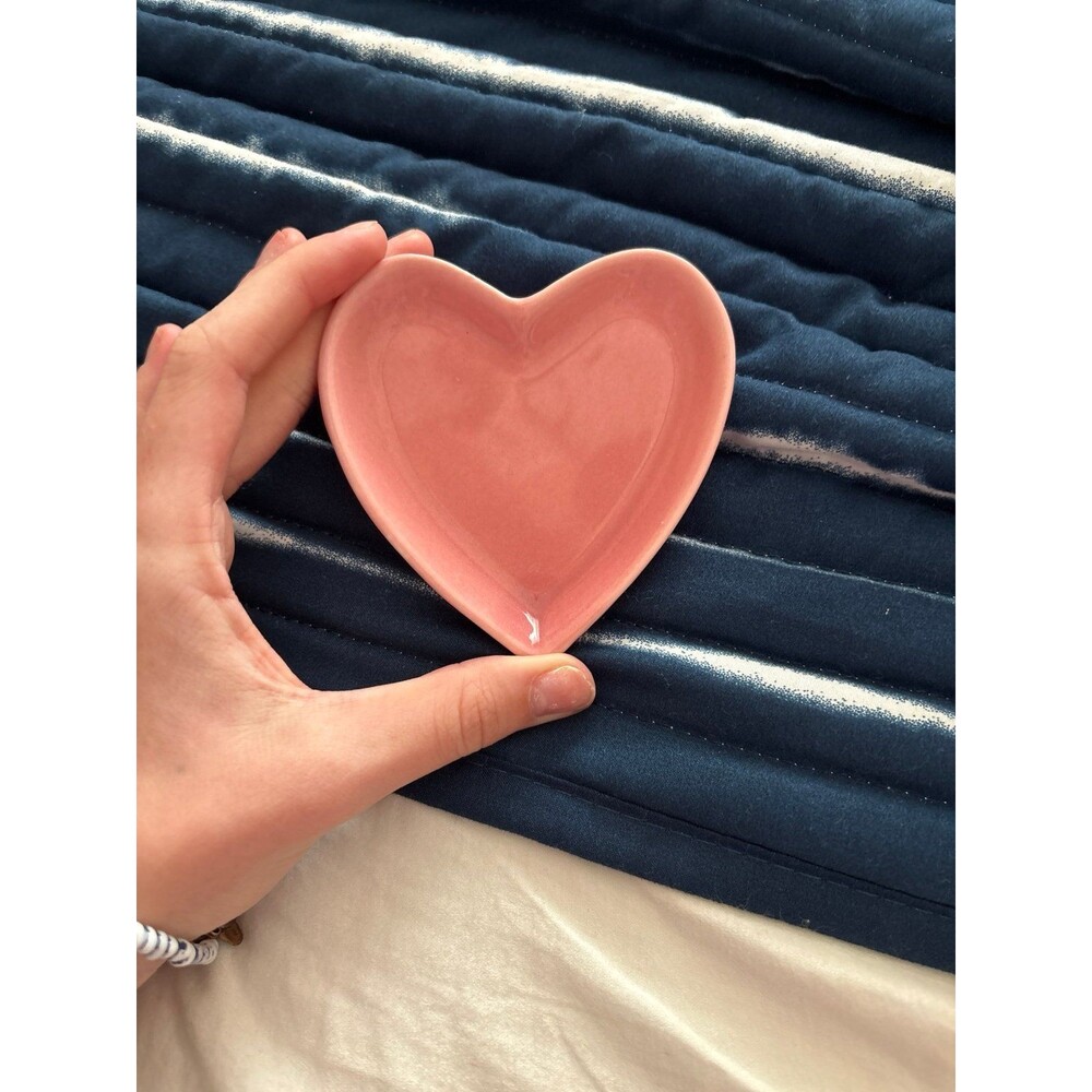 Pink heart jewelry holder